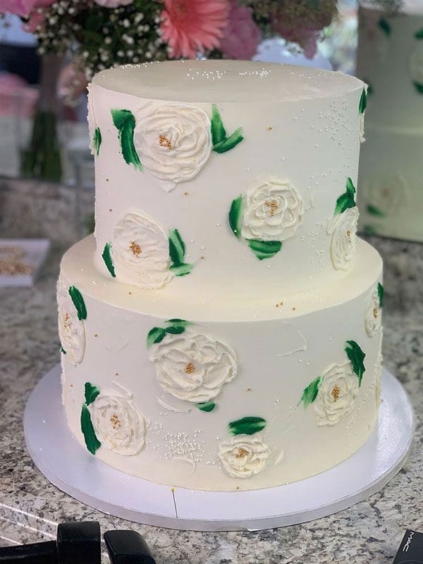 White Flower-on-white-cake